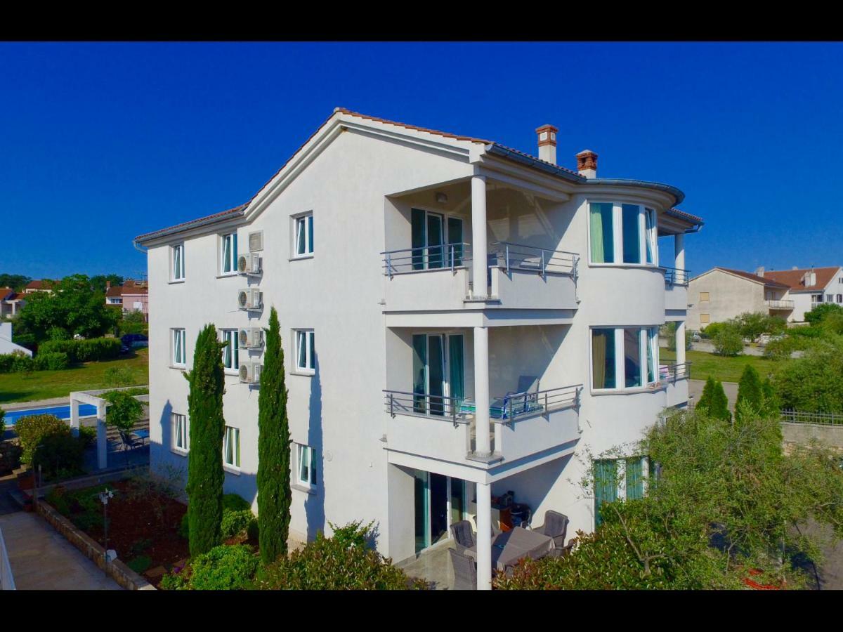 Apartments Kovacic Malinska Zewnętrze zdjęcie